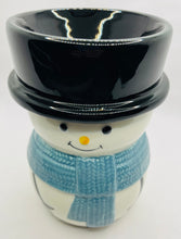 Load image into Gallery viewer, Snowman Wax Warmer