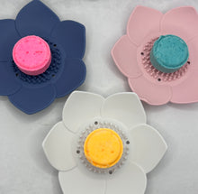 Load image into Gallery viewer, Shower Steamer Flower Dish