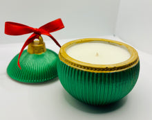 Load image into Gallery viewer, Christmas Ornament Candle - Vanilla Bean Noel