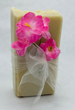 Load image into Gallery viewer, Oatmeal &amp; Honey Soap Bar Favor
