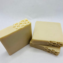 Load image into Gallery viewer, Oatmeal &amp; Honey